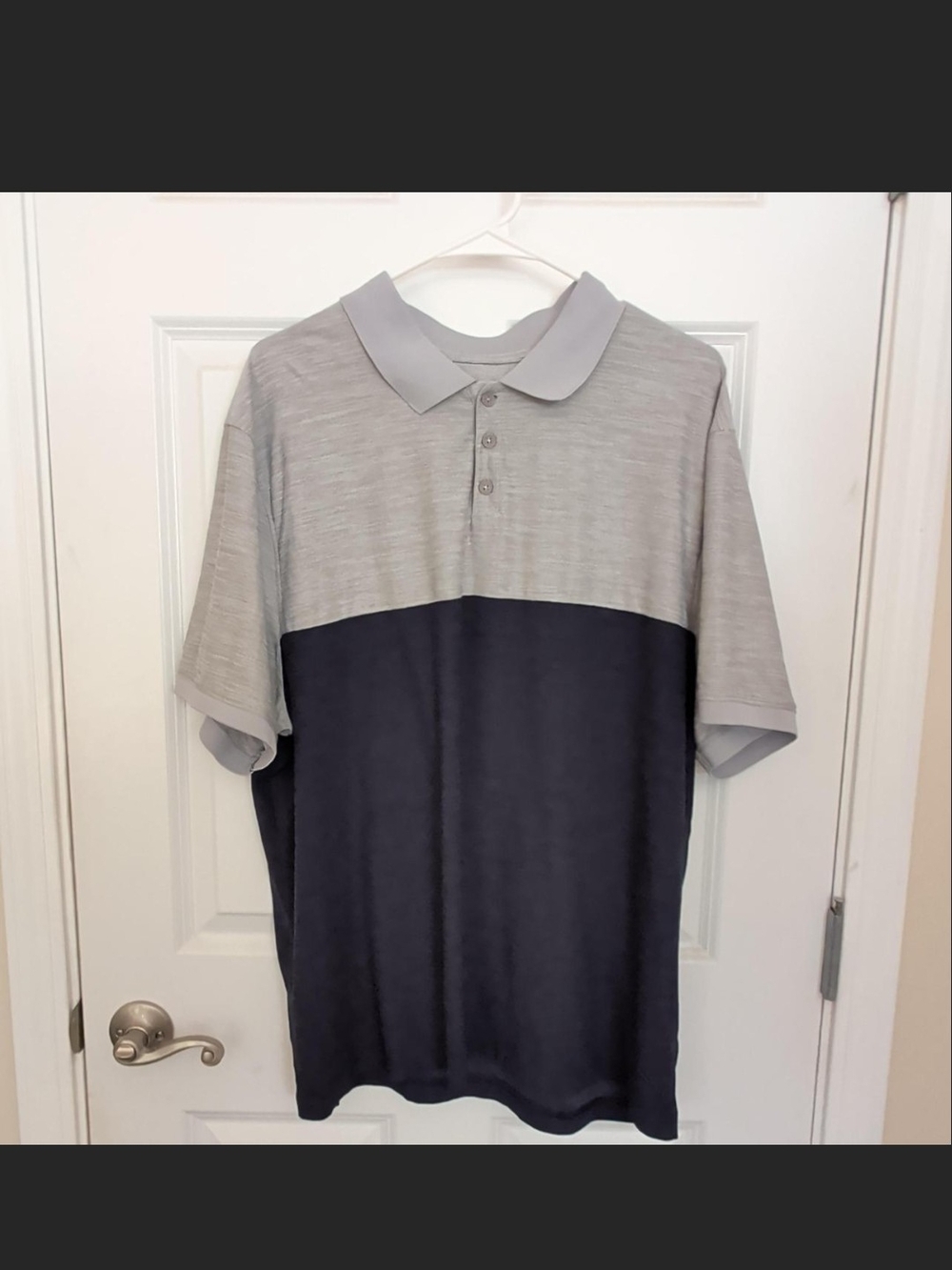 Old Navy men's Two-Tone Polo Shirt - Light Gray and Dark Gray